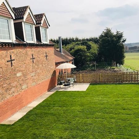 Grove Farm Old Granary, 1St Floor Loft Apartment, Includes Continental Breakfast Lincoln Exterior foto